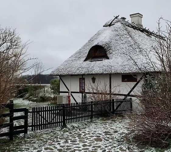 Pilehuset, From 1845 Tatil Evi *